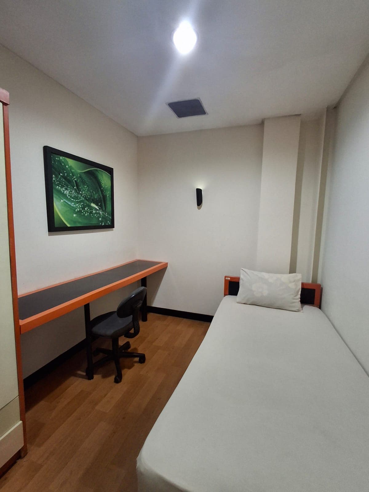 Foto Kamar Putri — Tanpa Jendela Unihouse Salatiga — foto 3